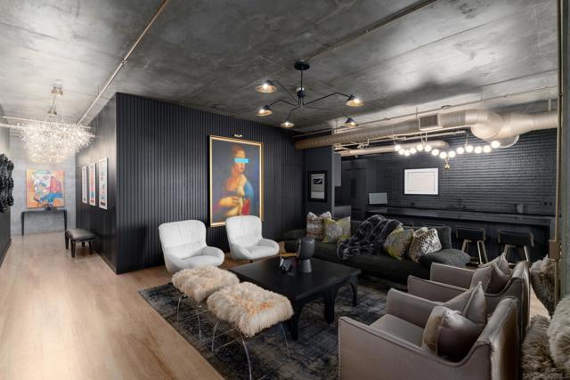 877 Island Ave, San Diego CA: https://media.crmls.org/mediaz/5ad4d09c-8f68-40f0-a8db-241f793c05d5.jpg