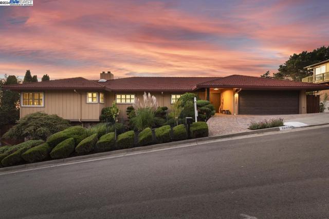 Image 6 of 58 For 10336 Greenview Dr