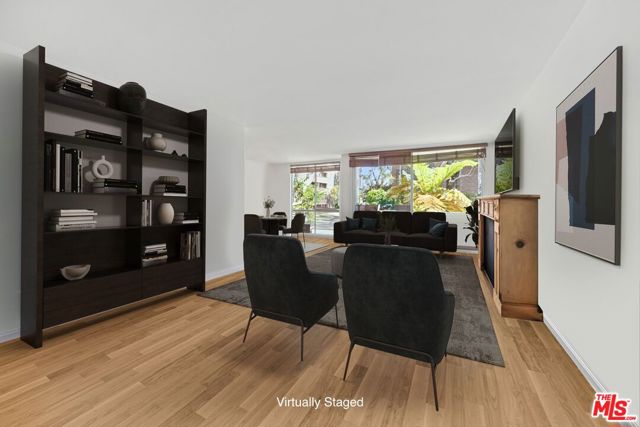 2301 S Beverly Glen Boulevard, Los Angeles CA: https://media.crmls.org/mediaz/5ad5c157-e200-4b2e-b4a7-14e2355c721d.jpg