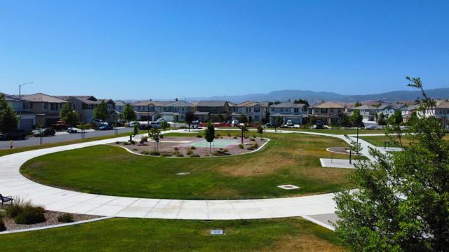 1460 Waterwheel Lane, Hollister CA: https://media.crmls.org/mediaz/5ad64738-5300-4b2f-a733-8cfa6eb34d38.jpg