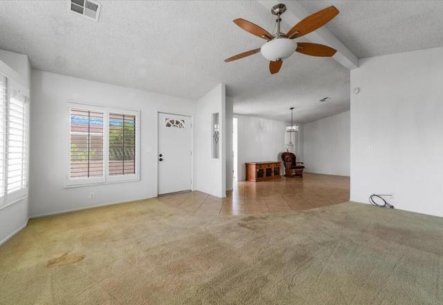 74577 Azurite Circle E, Palm Desert CA: https://media.crmls.org/mediaz/5ad64de7-87f4-4d4a-a75c-2ecdf09a6a11.jpg
