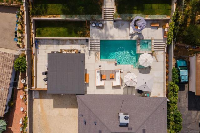 3859 Mount Rubidoux Drive, Riverside CA: https://media.crmls.org/mediaz/5ad6870c-d55e-448e-a0c7-494cb6914b4b.jpg