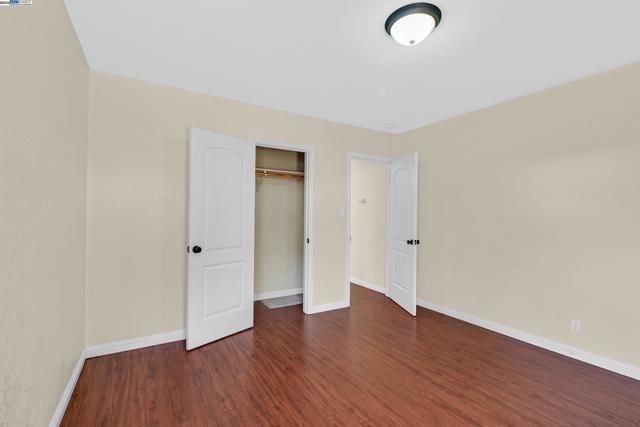 22013 Queen St, Castro Valley CA: https://media.crmls.org/mediaz/5ad6bd5e-b758-4854-bd53-25c48f570a15.jpg