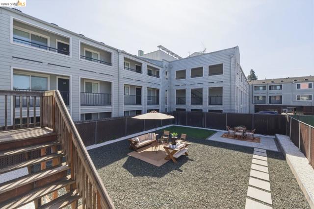 Image 51 of 54 For 523 25th St  