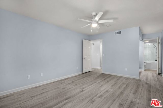 8600 Tuscany Avenue, Playa del Rey CA: https://media.crmls.org/mediaz/5ad90052-5b2b-4caf-a144-92f146f75078.jpg