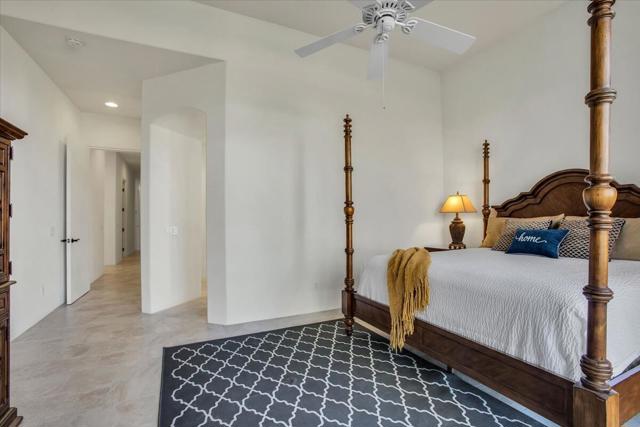 247 Loch Lomond Road, Rancho Mirage CA: https://media.crmls.org/mediaz/5ad90ebd-3c93-4d05-abd9-7734be9f2a2f.jpg