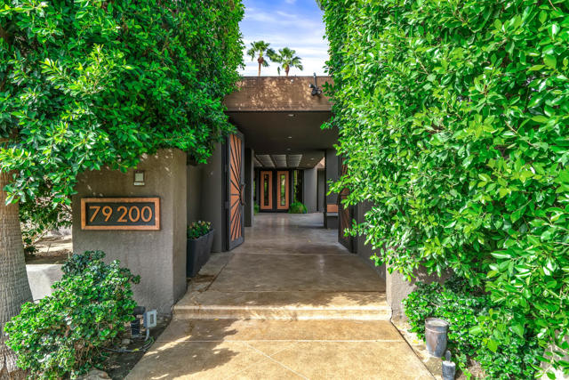 79200 Jack Rabbit Trail, La Quinta CA: https://media.crmls.org/mediaz/5ad9abf8-ef66-4450-bc02-b2b183ae02a0.jpg