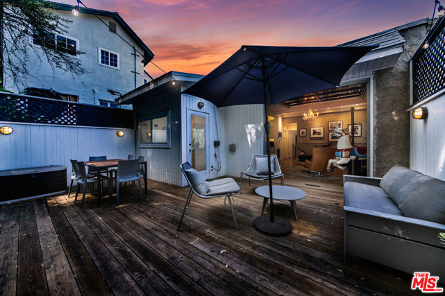 8328 Kirkwood Drive, Los Angeles CA: https://media.crmls.org/mediaz/5ad9dbb3-6cac-4b1b-8fec-aaa2d0f151d2.jpg