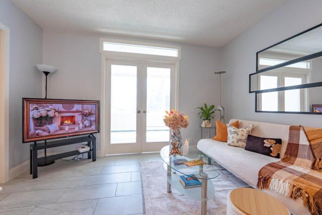 2601 College Avenue, Berkeley CA: https://media.crmls.org/mediaz/5ada131b-c18a-4c90-82c4-92fdc3660ae0.jpg