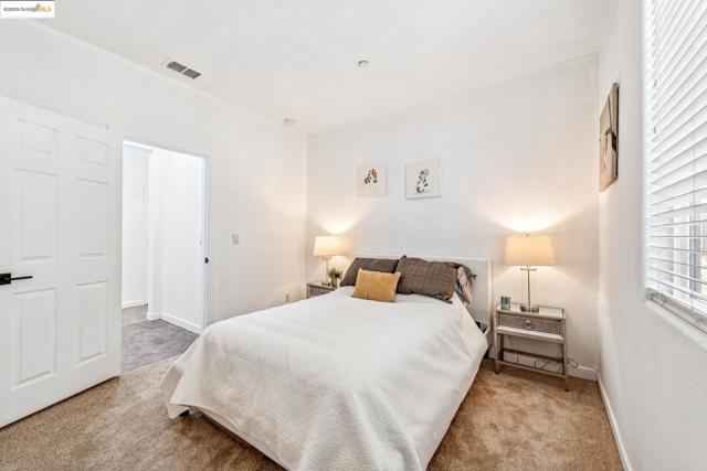 4576 Benton St, Antioch CA: https://media.crmls.org/mediaz/5ada6081-5faa-449f-85c0-907ef01e2b41.jpg