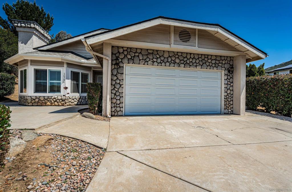 16754 Georgios Way