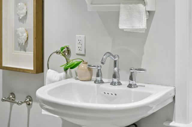 Image 57 of 90 For 743 Winchester Drive