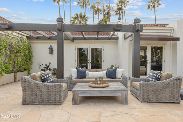 6972 Grasswood Avenue, Malibu CA: https://media.crmls.org/mediaz/5adb6af2-fd4b-4d64-ab01-63cf2cadf24c.jpg