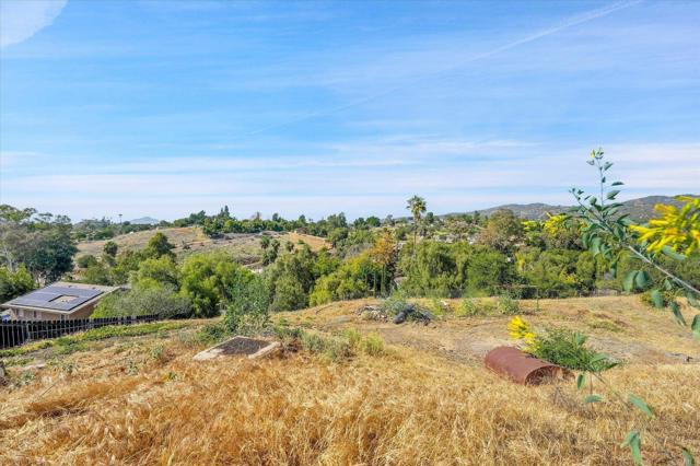 Detail Gallery Image 14 of 15 For 802 Vista Grande Road, El Cajon,  CA 92019 - 2 Beds | 1 Baths