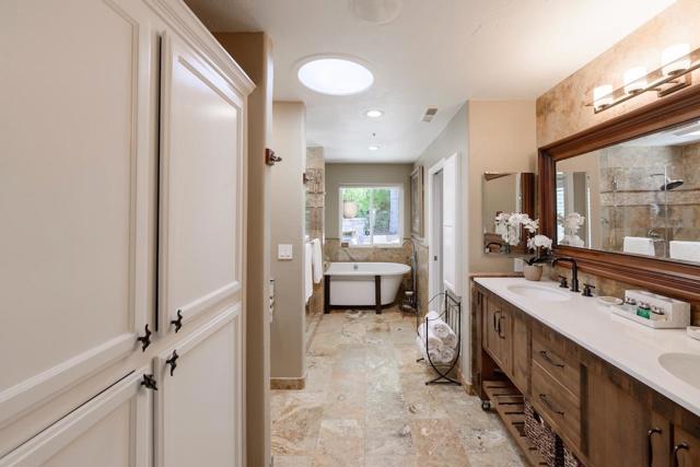 307 Sidesaddle Circle, Scotts Valley CA: https://media.crmls.org/mediaz/5adbe3c1-f169-4ea6-999a-487d461cb2bf.jpg
