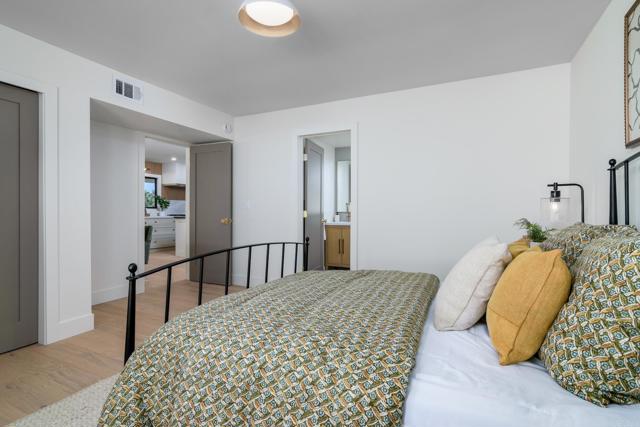 2193 Harbour Heights Rd, San Diego CA: https://media.crmls.org/mediaz/5adbfb11-8273-41d8-948c-458e5740cdb6.jpg