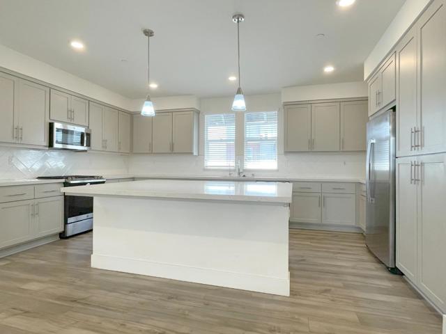 9600 Seawind Way, Newark CA: https://media.crmls.org/mediaz/5adc2e7e-d457-48af-8a7c-7505fdb82b47.jpg
