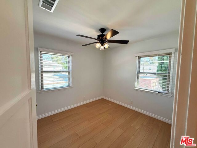 4125 West Toluca Lake Avenue photo 29