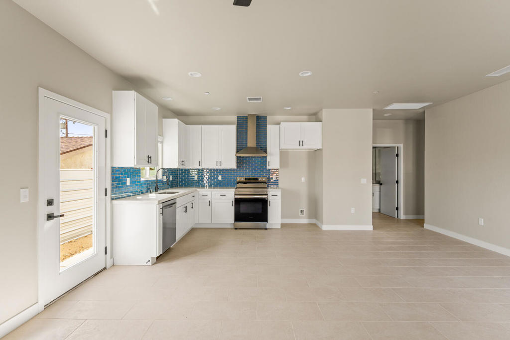 MLS #219138245DA image #1