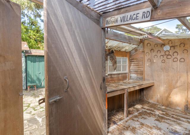 469 Evergreen Road, Pacific Grove CA: https://media.crmls.org/mediaz/5addd475-2c14-4d21-af54-5f30d06eef9f.jpg