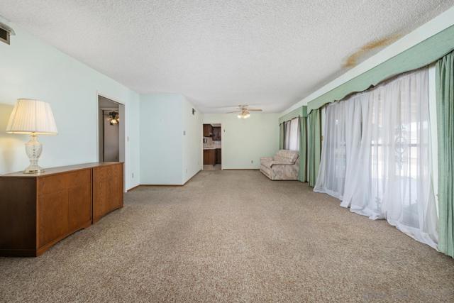 5824 Kent Pl, San Diego CA: https://media.crmls.org/mediaz/5ade12f3-b0b2-486e-bc55-72bdc83b094f.jpg