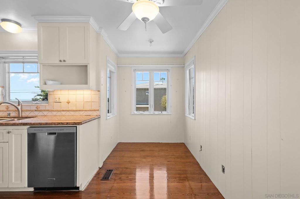 4444 Leon St. - photo 15