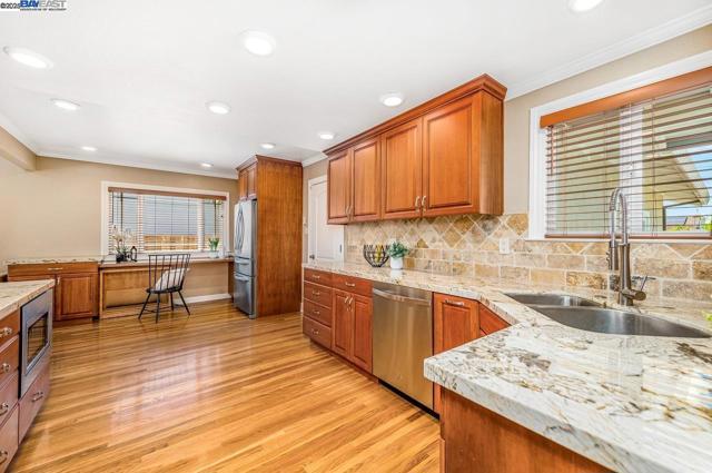 1429 Columbus Ave, Livermore CA: https://media.crmls.org/mediaz/5adf4218-b9e8-4b63-9a98-c852e360a888.jpg