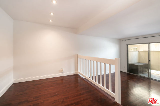 4859 Coldwater Canyon Avenue, Sherman Oaks CA: https://media.crmls.org/mediaz/5adf44dc-e473-4eff-b853-ddd9e62bb2ee.jpg