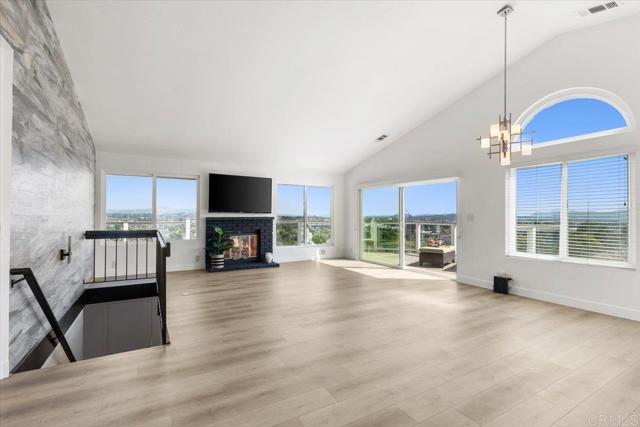 1435 Archwood Place, Escondido CA: https://media.crmls.org/mediaz/5adf4925-7456-4d2b-8fe3-864a538f7a56.jpg