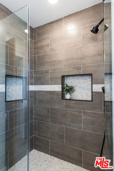 Drew Fenton | 509 Wynola Street Pacific Palisades CA | MLS: 7365865 Drew Fenton | 509 Wynola Street Pacific Palisades CA | MLS: 7365865