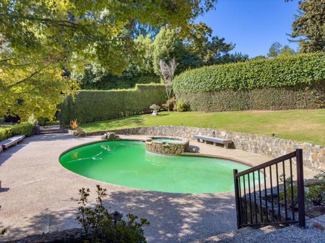 2155 Geri Lane, Hillsborough CA: https://media.crmls.org/mediaz/5adff7ab-b6a0-46ae-97ec-1b2d1f17e1b2.jpg