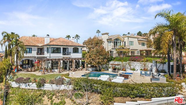 1821 Chastain, Pacific Palisades CA: https://media.crmls.org/mediaz/5ae09f6e-c18c-4f34-a8aa-128b1229e079.jpg