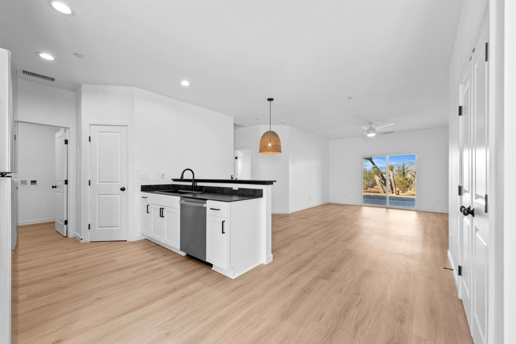 MLS #219138214DA image #3