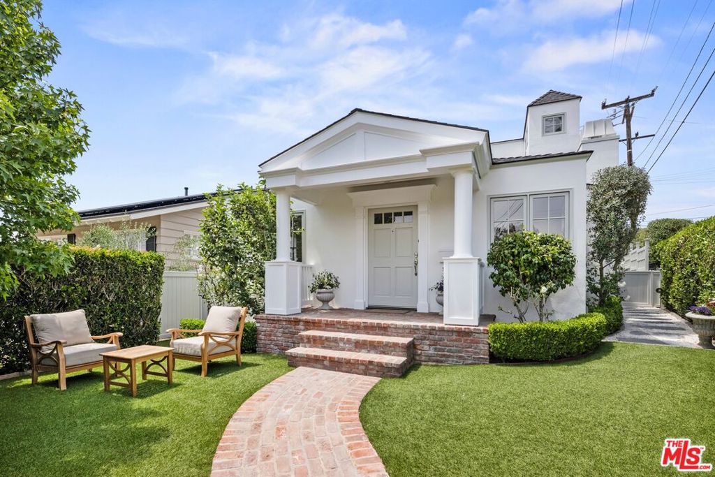 541 Homer Street
