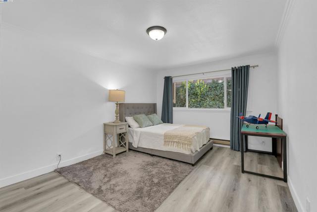 2500 Miramar Ave, Castro Valley CA: https://media.crmls.org/mediaz/5ae248a7-cc96-4d24-a3a5-e36996f402e7.jpg