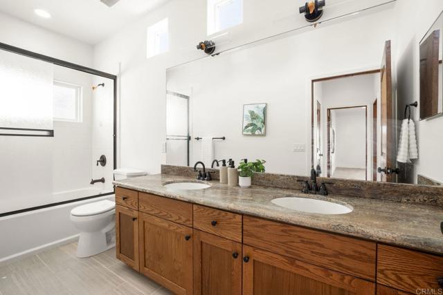 Detail Gallery Image 19 of 35 For 351 Maria Ave, Spring Valley,  CA 91977 - 3 Beds | 3 Baths