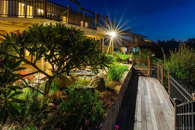 14036 TIERRA BONITA ROAD, Poway CA: https://media.crmls.org/mediaz/5ae3d7c0-0a2e-4bb9-aec5-01a739bddd5a.jpg