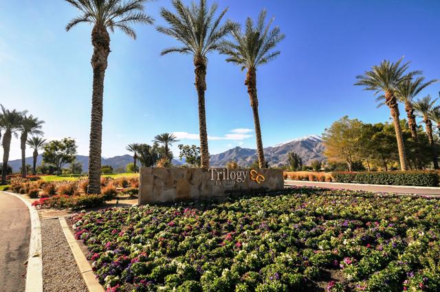 61188 Cactus Spring Drive, La Quinta CA: https://media.crmls.org/mediaz/5ae43fba-79ef-4a6c-bf94-c0b8bb6a0c2b.jpg