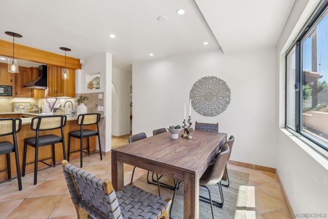 974 Via Hillview, Fallbrook CA: https://media.crmls.org/mediaz/5ae49393-759b-4214-8657-a2a20ed355a4.jpg
