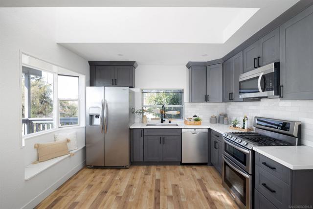 Kitchen in the above garage apartment