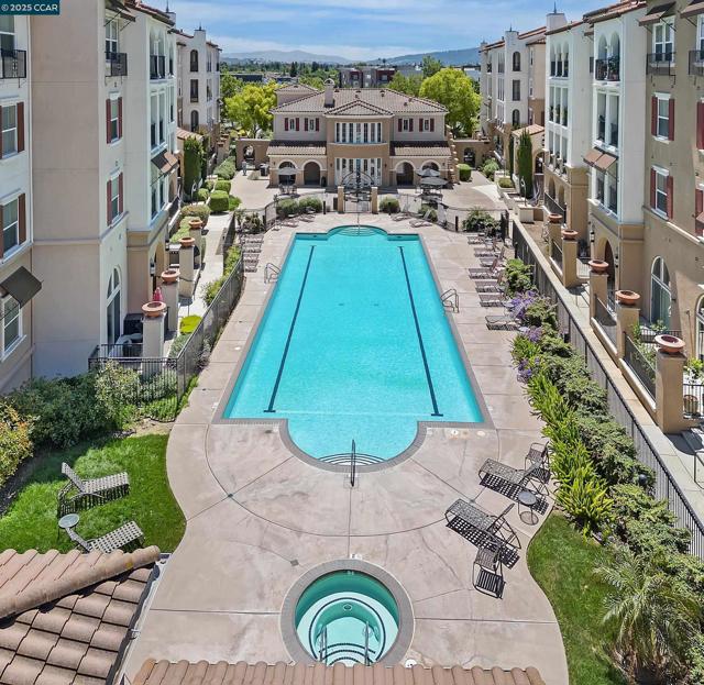3240 Maguire Way, Dublin CA: https://media.crmls.org/mediaz/5ae55851-bb8b-4ab9-995e-55e643f462c4.jpg