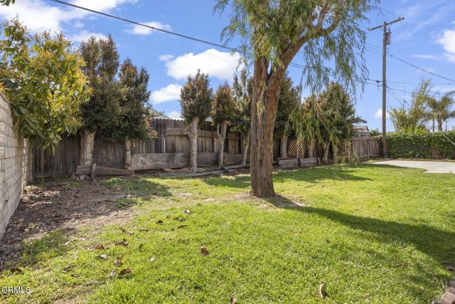 1138 Lantana Street, Camarillo CA: https://media.crmls.org/mediaz/5ae7037b-cf76-44b1-9485-33cb1608ec7f.jpg