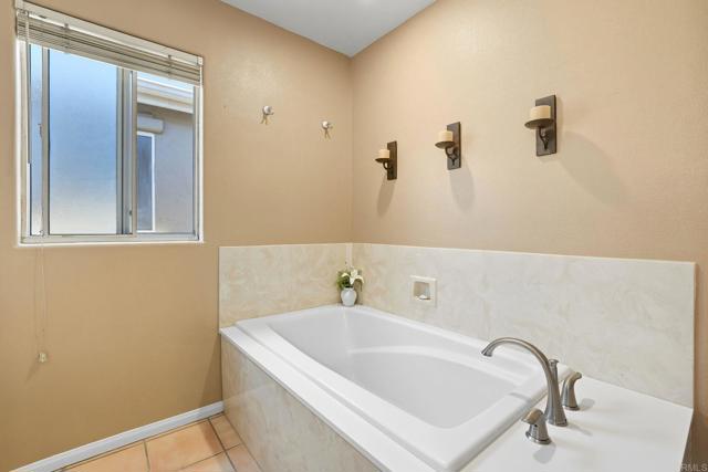 Detail Gallery Image 37 of 55 For 553 a Hygeia Ave. Ave, Encinitas,  CA 92024 - 3 Beds | 2/1 Baths