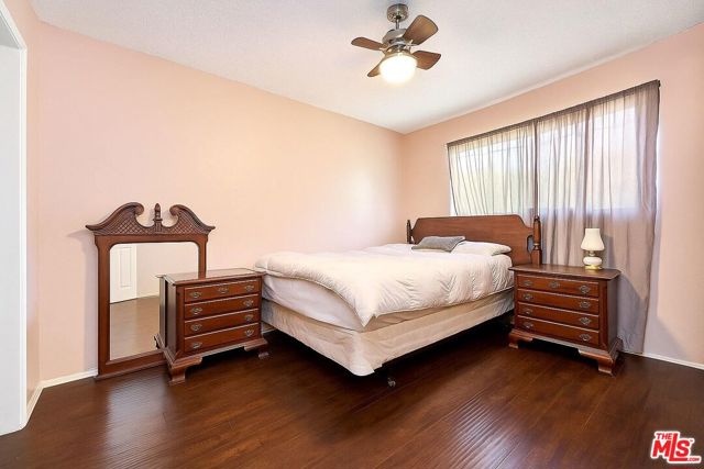 2912 5th Avenue, Los Angeles CA: https://media.crmls.org/mediaz/5ae74342-95f6-4263-a525-15217986ebd8.jpg