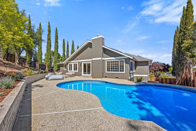 1403 Welburn Avenue, Gilroy CA: https://media.crmls.org/mediaz/5ae7b14f-1f74-4085-8433-f3241c6f3500.jpg