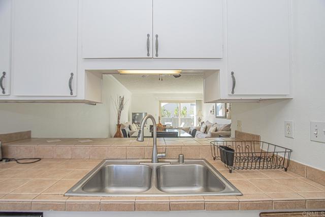 Detail Gallery Image 14 of 30 For 4131 Mount Alifan Pl #F,  San Diego,  CA 92111 - 2 Beds | 1 Baths