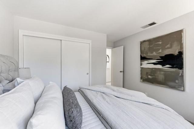 1962 Menalto, Menlo Park CA: https://media.crmls.org/mediaz/5ae7db02-355d-4a4f-a7f2-d3bc21d01723.jpg