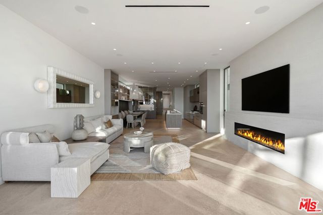 Image 13 of 47 For 938 Palisades Beach Road