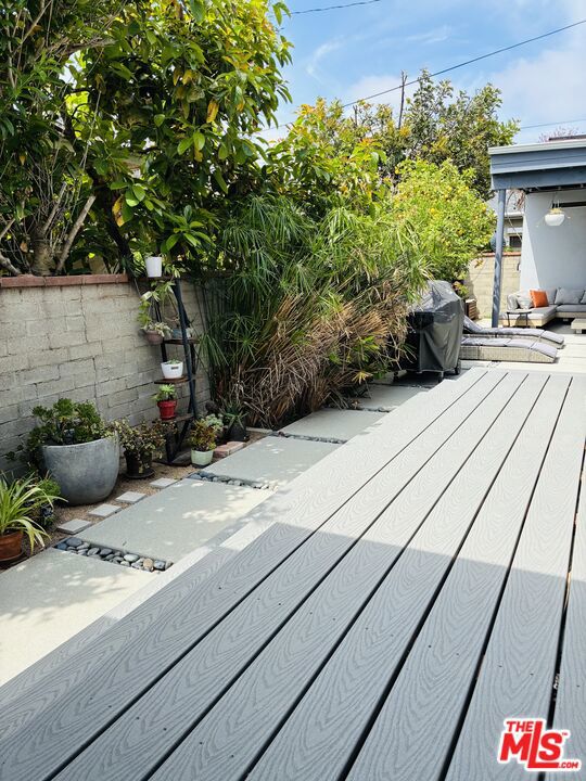 4938 Imlay Avenue, Culver City CA: https://media.crmls.org/mediaz/5ae97035-8082-49c2-b911-0b0c07b38a3c.jpg