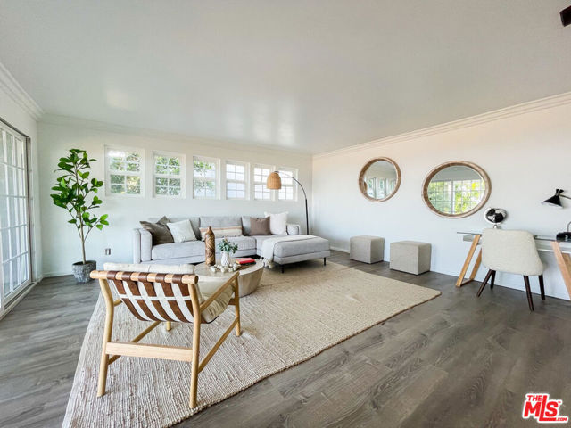 26343 Lockwood Road, Malibu CA: https://media.crmls.org/mediaz/5ae9afef-9247-4465-875a-f01b9e6aa6cd.jpg